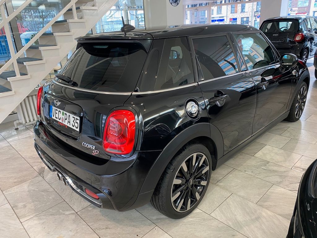 MINI Mini Cooper SD Aut/LED/PDC/Leder/Navi/BMW Sheft